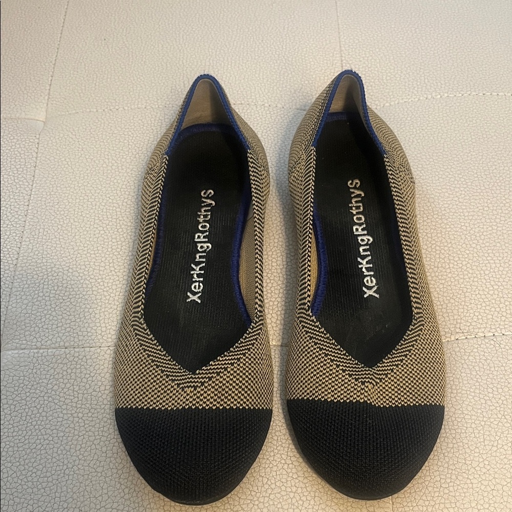 Rothy's Two-Tone Pointed Flats in Black and Tan 8W  super comfy